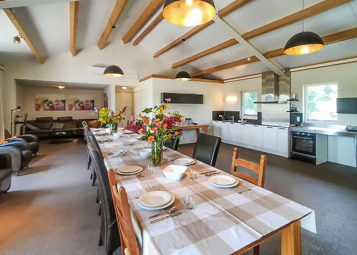 3 Bedroom Lovely In بيت للعطل *