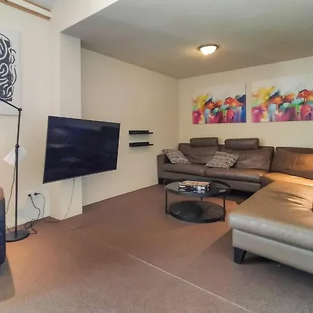 Casa de Férias 3 Bedroom Lovely In Beesel